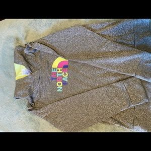 woman’s north face hoodie